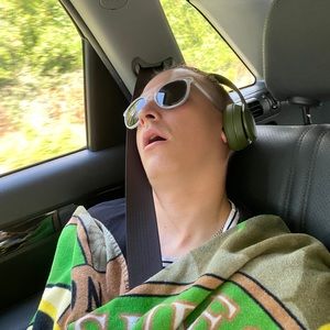 Meet your Posher, Ellie